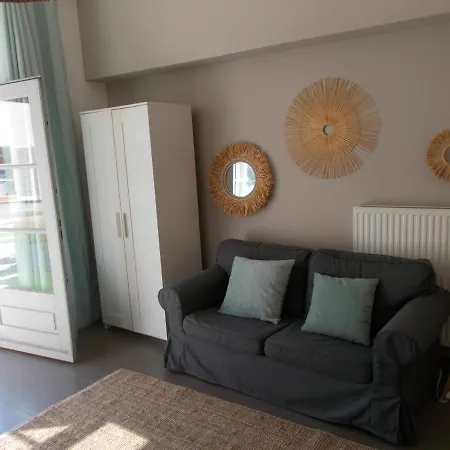 La Cour De Berthe Ouest Apartman *