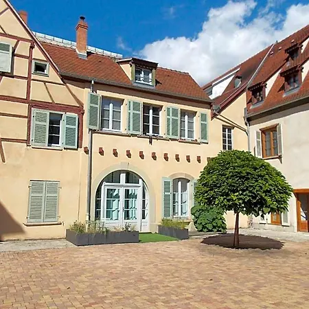 La Cour De Berthe Ouest شقة